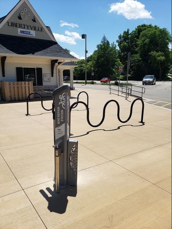 Metra bike station  - smaller
